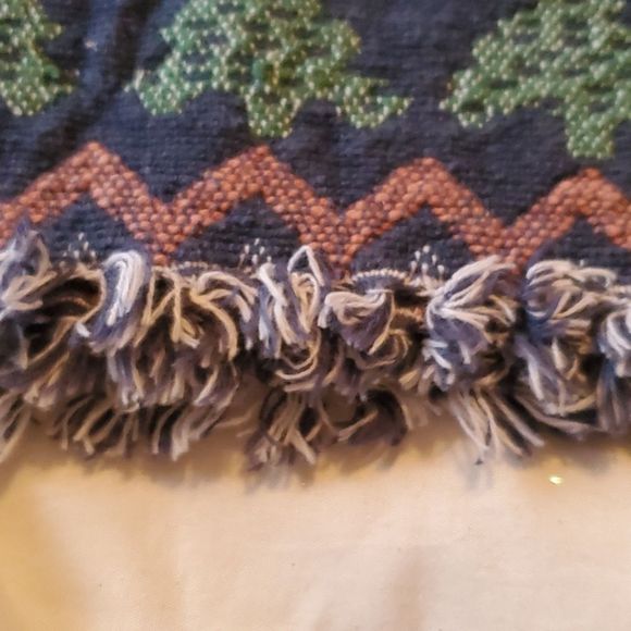 Holiday Place Matt's Set of 4 - Picture 4 of 4